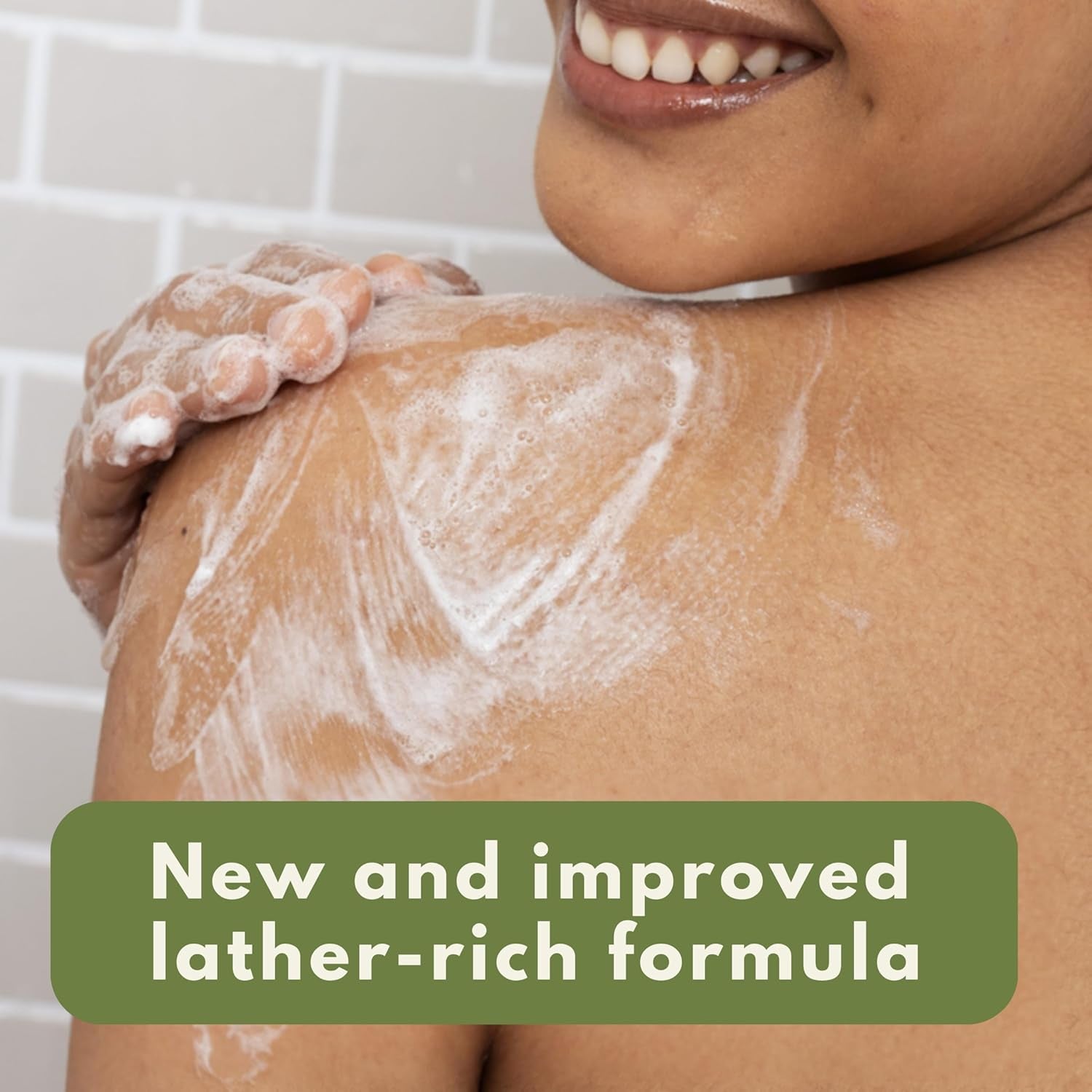 Daily Moisturizing Body Wash for Women and Men for Dry & Sensitive Skin, Paraben, Soap & Dye-Free, Gentle Shower Cleanser, Dermatologist Recommended Brand, Lightly Scented, 33 Fl Oz